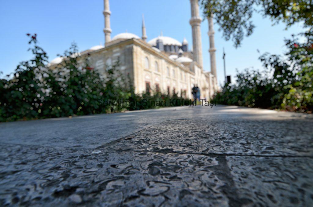 sermimar-sinan-kufeki-tasi-MussleStone-istanbul-tasi-bakirkoy-tasi-silivri-tasi-Selimiye-Camii-1024x678